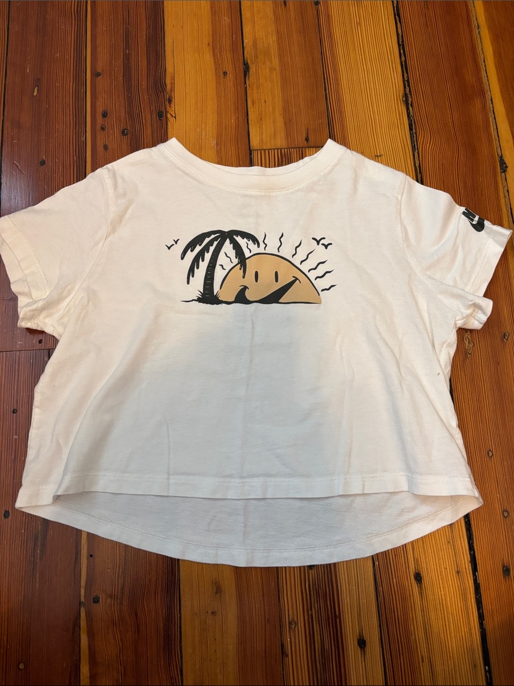 Nike Kids White Graphic Tee with Sunny Palm Print
